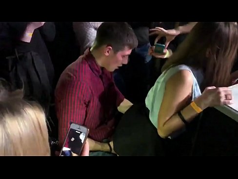 ❤️ Quan hệ tình dục thực sự trong một hộp đêm ở Nga. 18 tuổi cô gái Nga trong hậu môn và âm đạo bị đụ trong hộp đêm ️❌  Khiêu dâm vk  ở% vi.pornoklinge.ru%